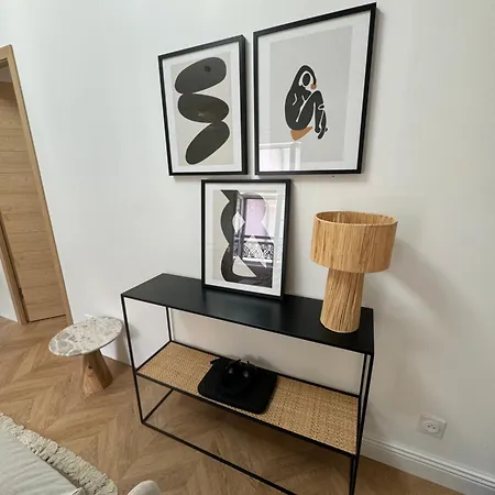La Halte Des Arenes De Nimes - Appartement Minimaliste - Ecusson Nîmes Extérieur photo