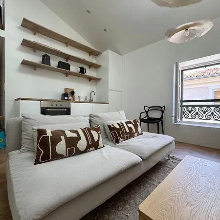 La Halte Des Arenes De Nimes - Appartement Minimaliste - Ecusson Nîmes Extérieur photo