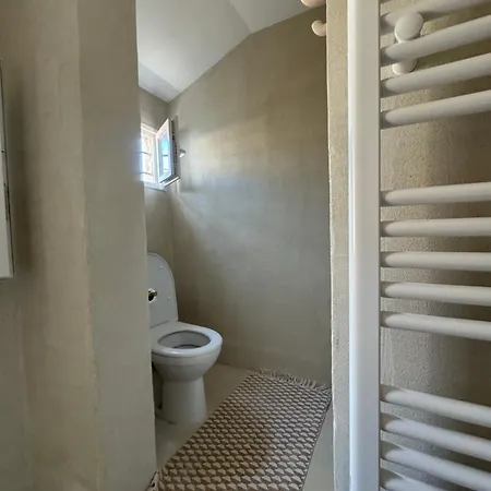 La Halte Des Arenes De Nimes - Appartement Minimaliste - Ecusson Nîmes Extérieur photo
